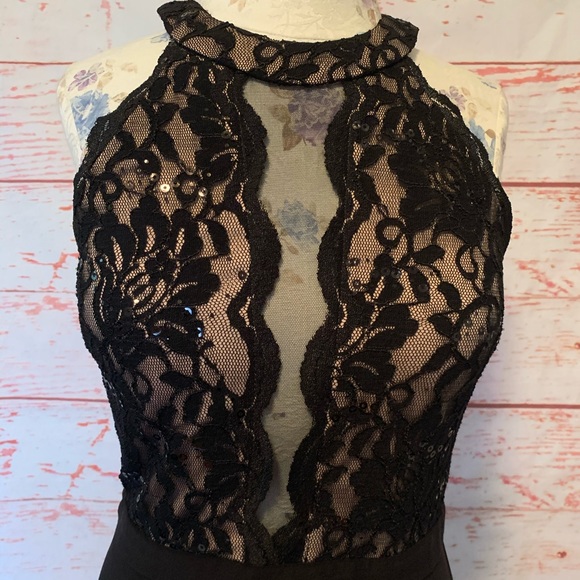 LIKE NEW! High Neck Illusion Plunging Lace Gown - Picture 4 of 11
